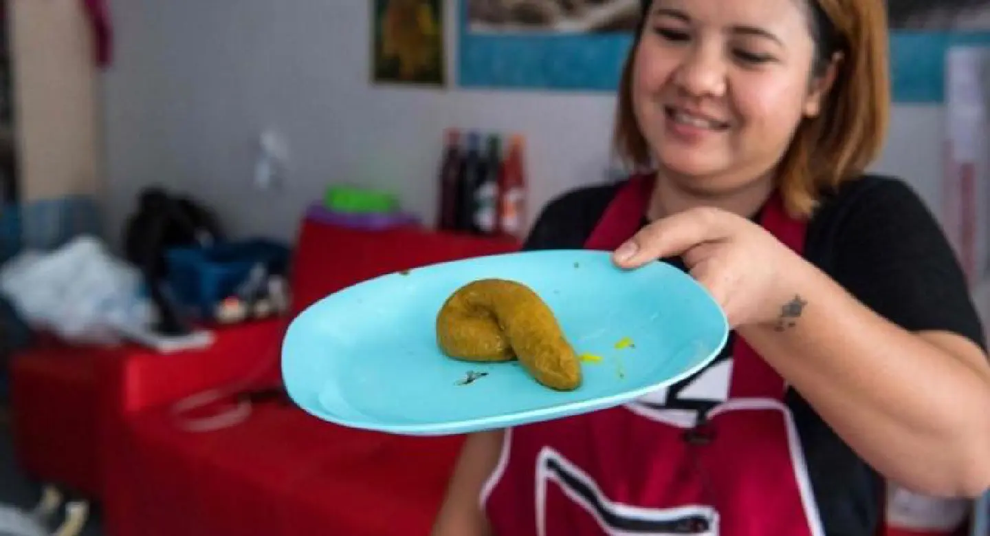Dog poop for dessert: turd-shaped treats a hit in Thailand Dog poop for dessert: turd-shaped treats a hit in Thailand
