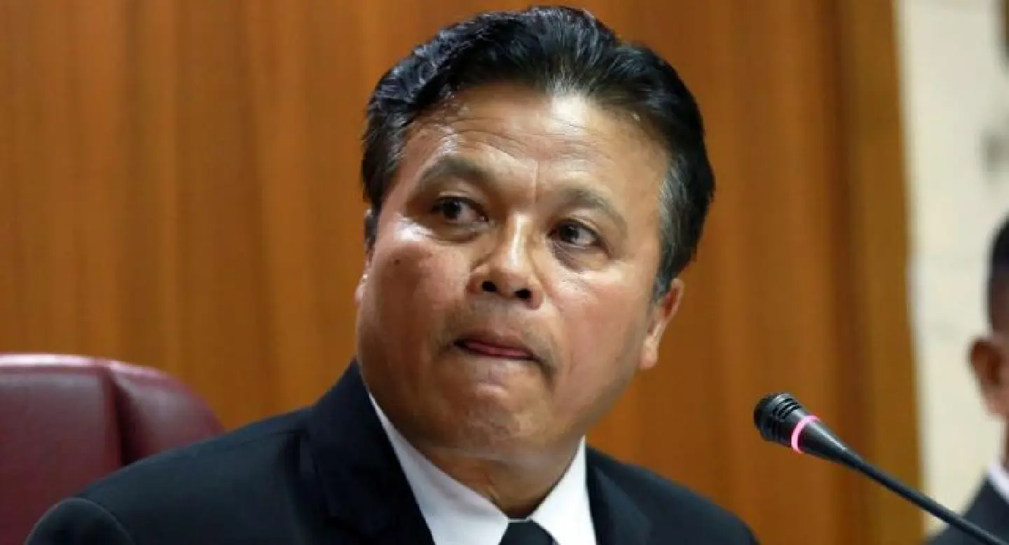 Samsen school boss transferred amid probe