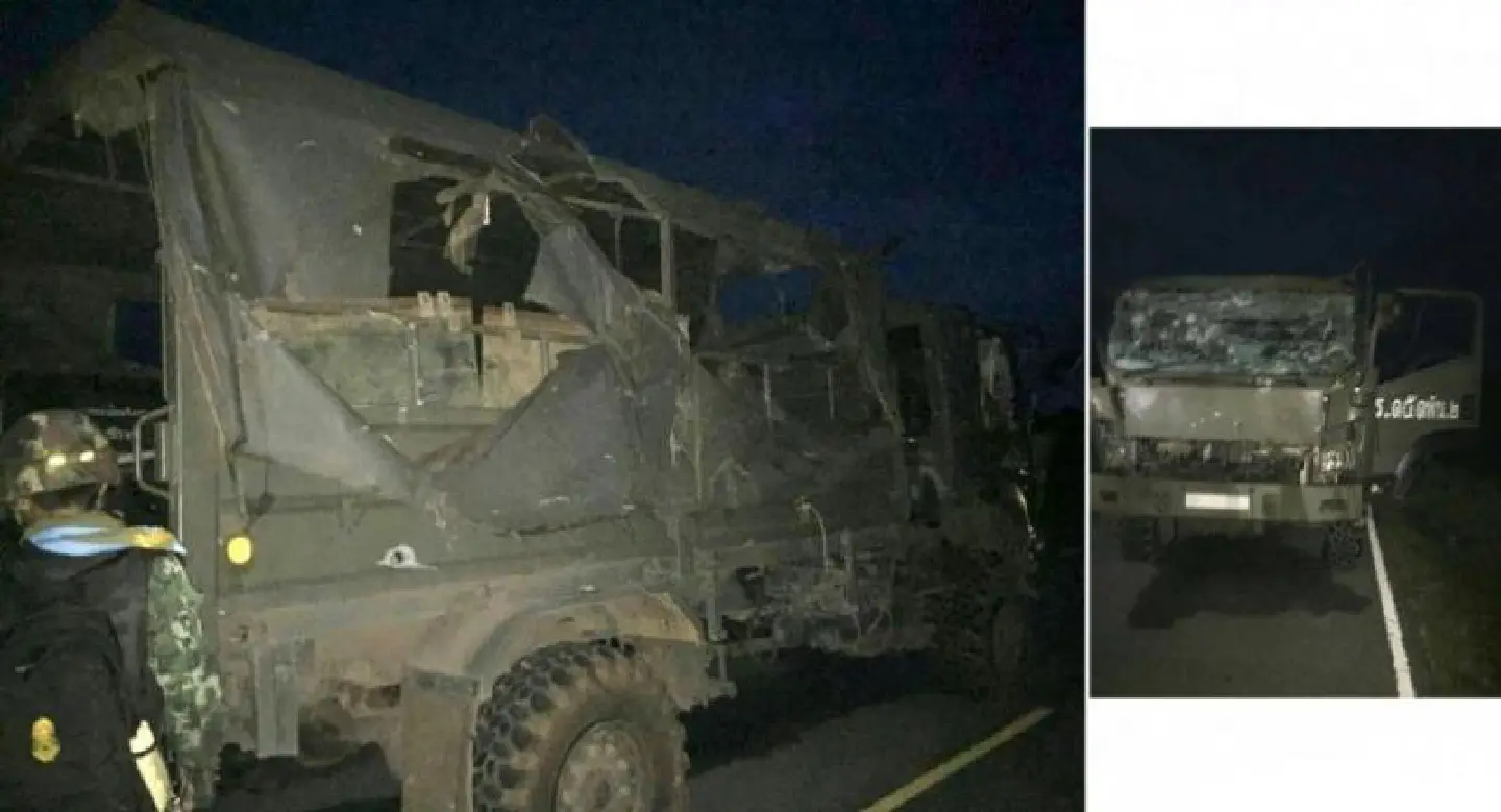 Girl, 2, among 10 injured in Narathiwat bomb attack Girl, 2, among 10 injured in Narathiwat bomb attack