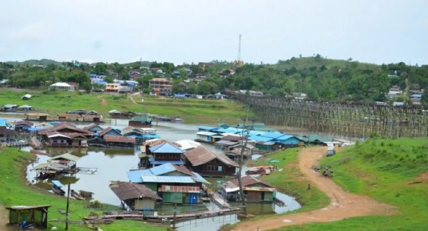 Article 44 plan to ease effects of navigation law on water dwellers Article 44 plan to ease effects of navigation law on water dwellers