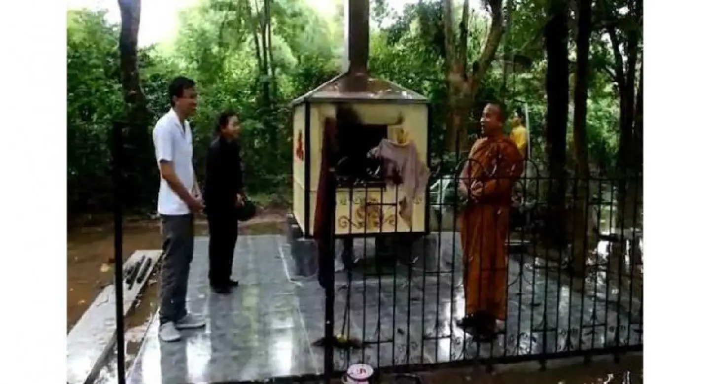 Pet cremation incinerator built at Nakhon Phanom temple Pet cremation incinerator built at Nakhon Phanom temple