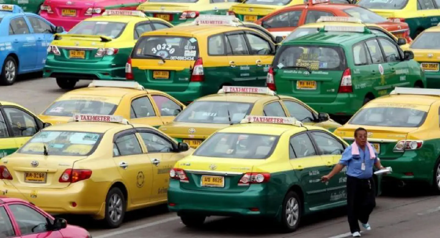 Security camera and GPS regulation to make taxi travel safer Security camera and GPS regulation to make taxi travel safer