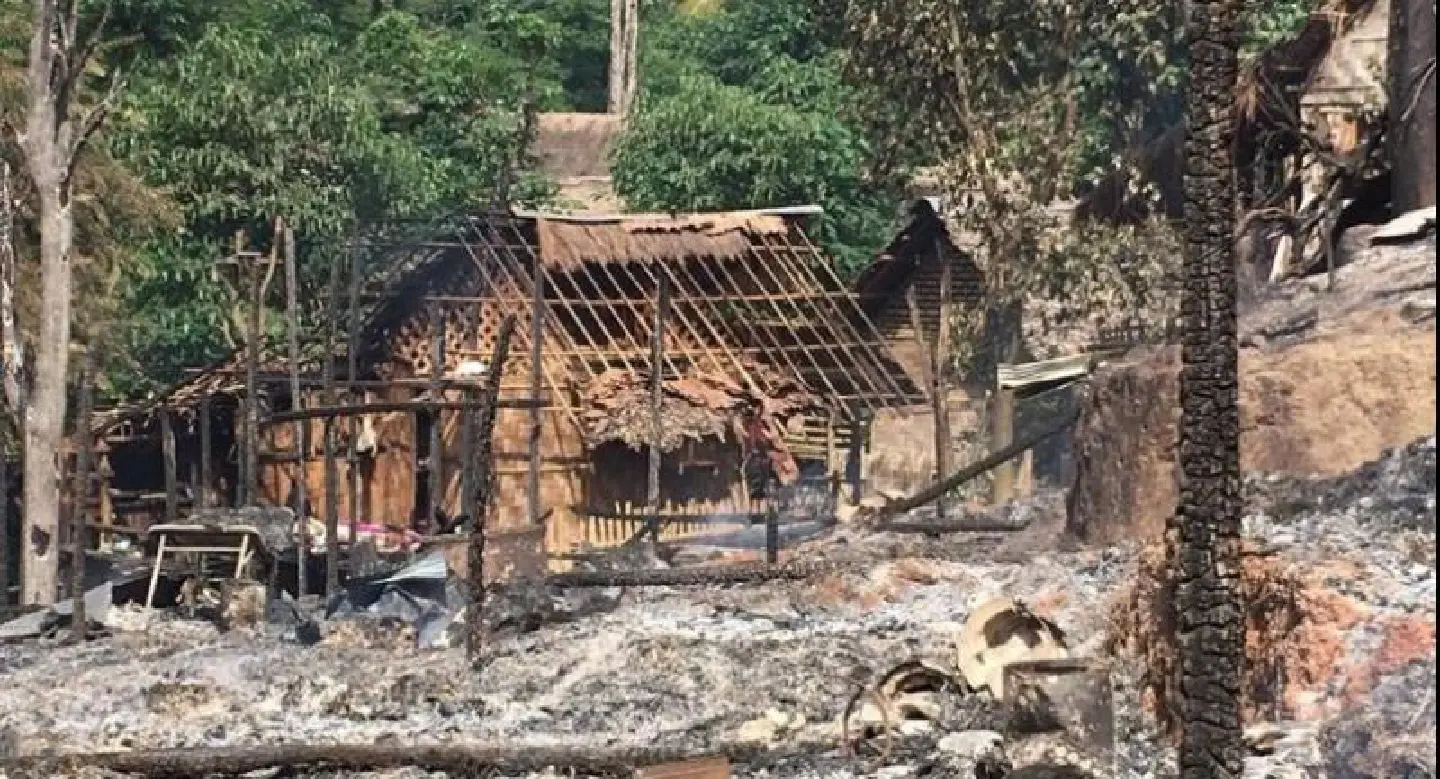 Fire destroys refugee shelter in Mae Hong Son Fire destroys refugee shelter in Mae Hong Son