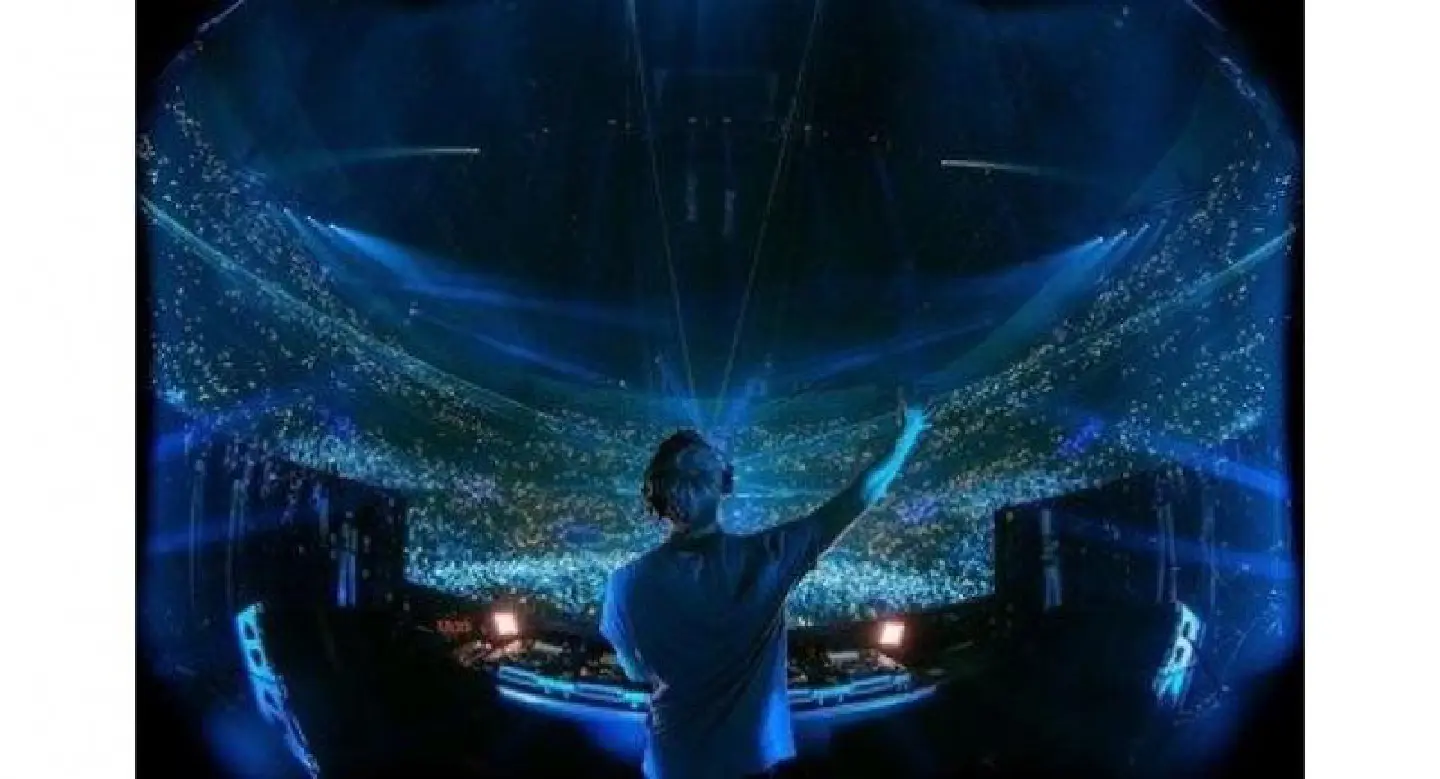 Pink, Calvin Harris headline F1 season closer concerts Pink, Calvin Harris headline F1 season closer concerts