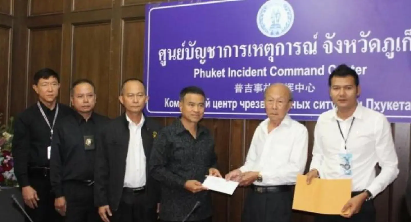 Phuket business operators protest migrant labour exodus Phuket business operators protest migrant labour exodus