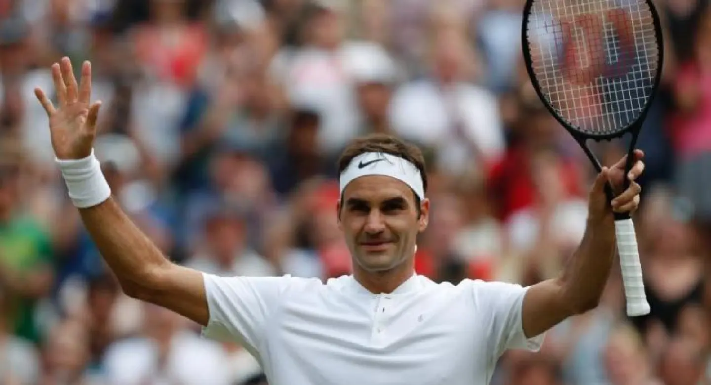 Federer into Wimbledon fourth round for 15th time Federer into Wimbledon fourth round for 15th time