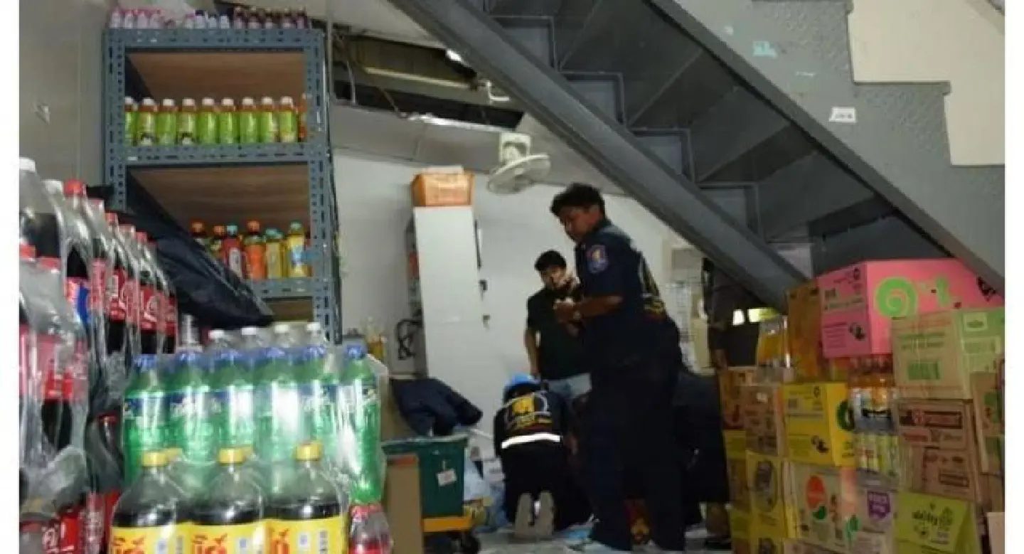 Russian woman falls 4 stories, lands next to 7-11 clerk Russian woman falls 4 stories, lands next to 7-11 clerk