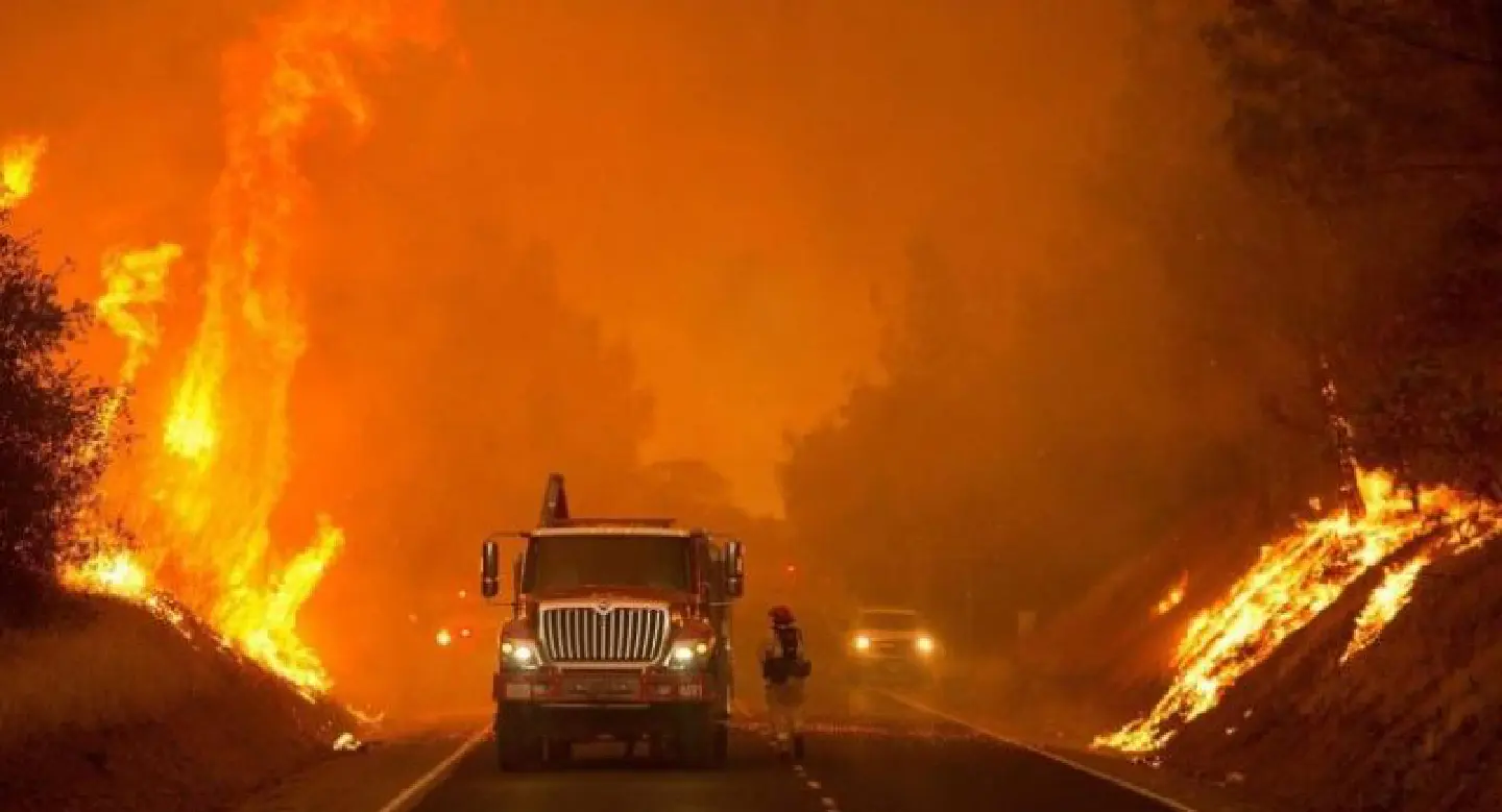 Forest fires rage in sweltering California Forest fires rage in sweltering California