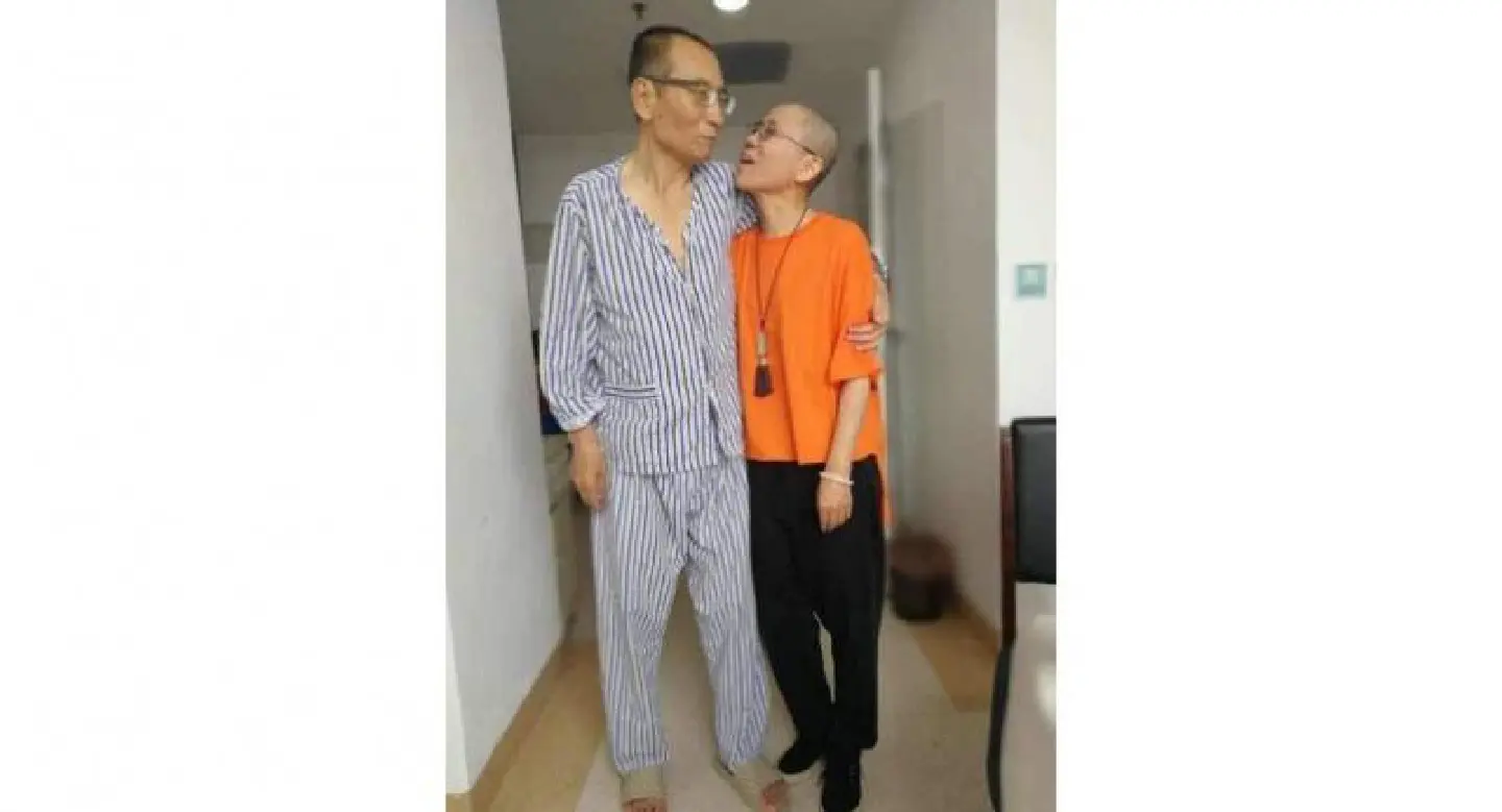 Chinese doctors scramble to 'rescue' ailing Nobel laureate