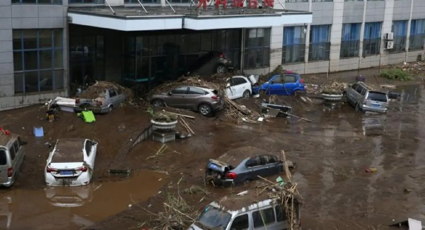 18 dead, 18 missing in China flooding: media 18 dead, 18 missing in China flooding: media