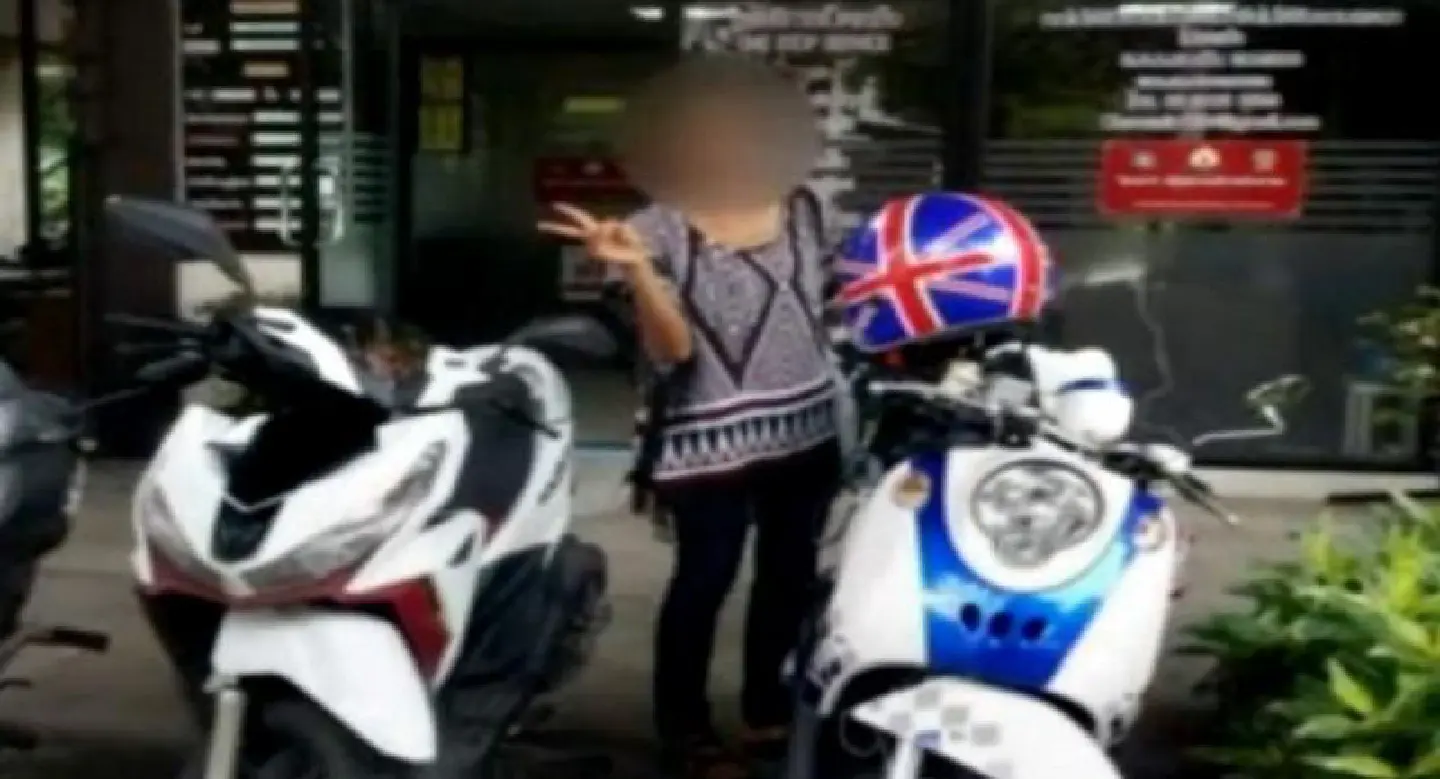 Teenage girl appears at police station after reports she committed suicide Teenage girl appears at police station after reports she committed suicide