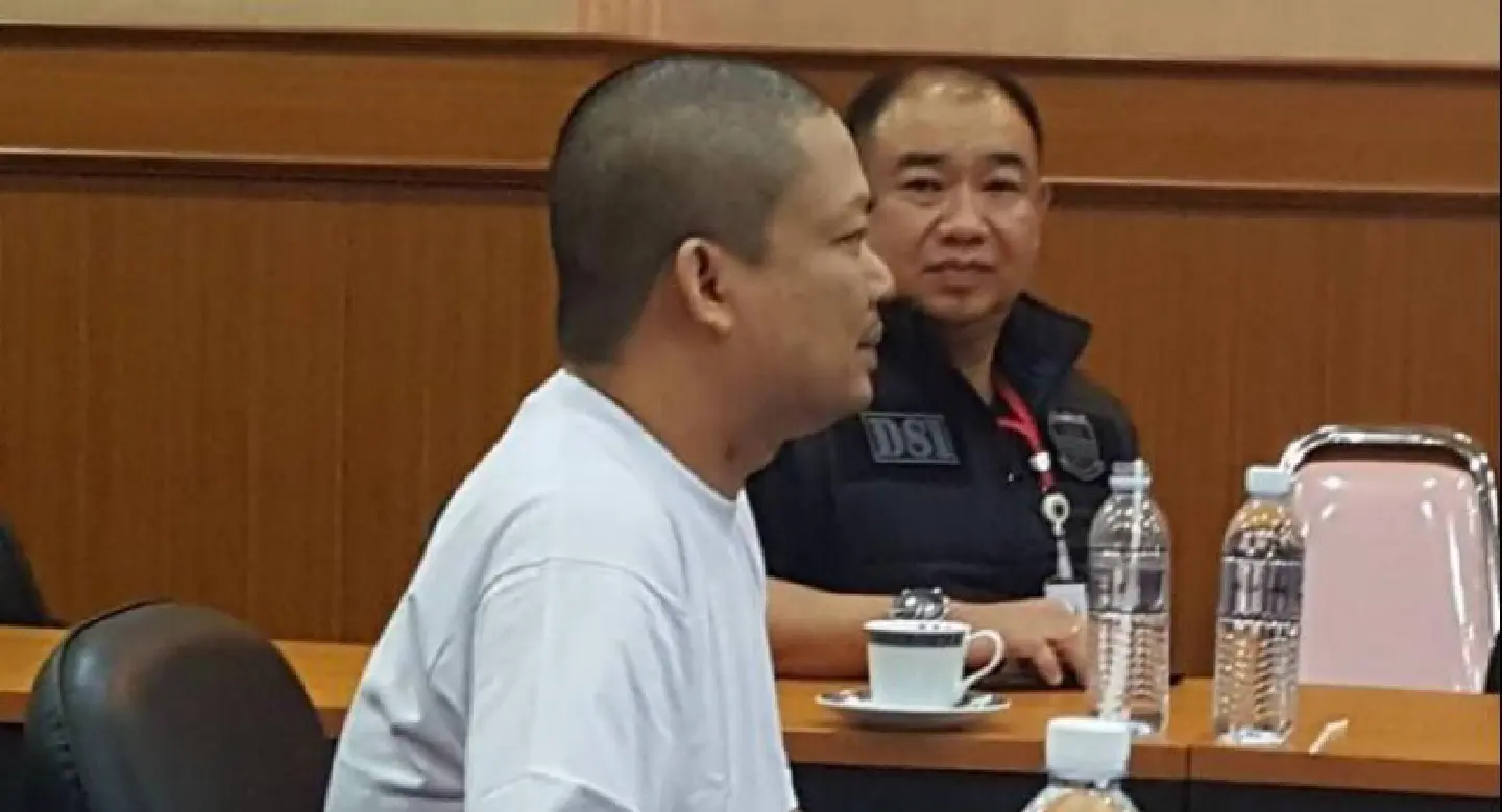 ‘Luang Pu Nenkham’ agrees to disrobe, but refuses to chant monkhood-leaving prayer ‘Luang Pu Nenkham’ agrees to disrobe, but refuses to chant monkhood-leaving prayer