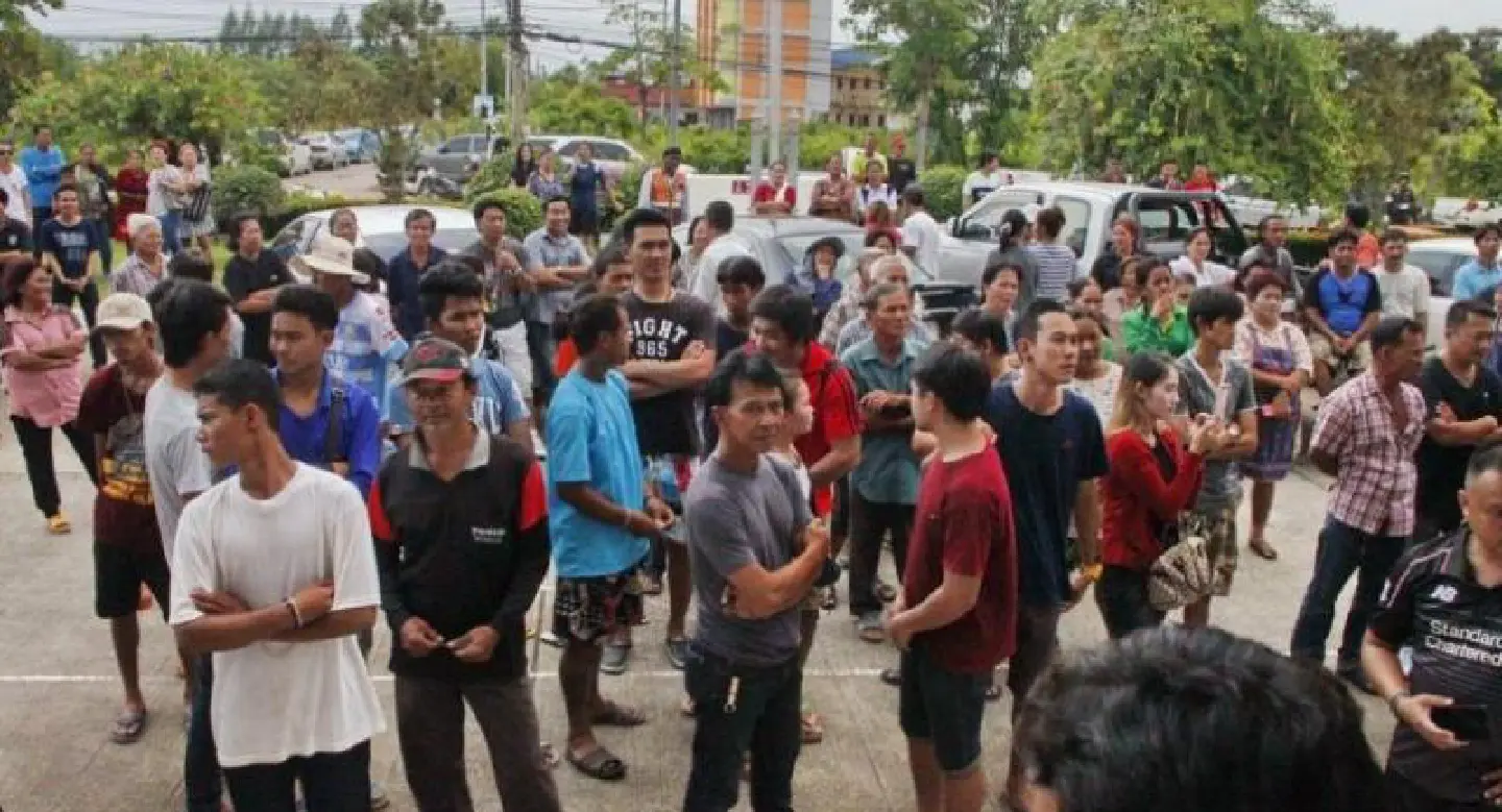 Relatives of murdered teenager demand apology Relatives of murdered teenager demand apology