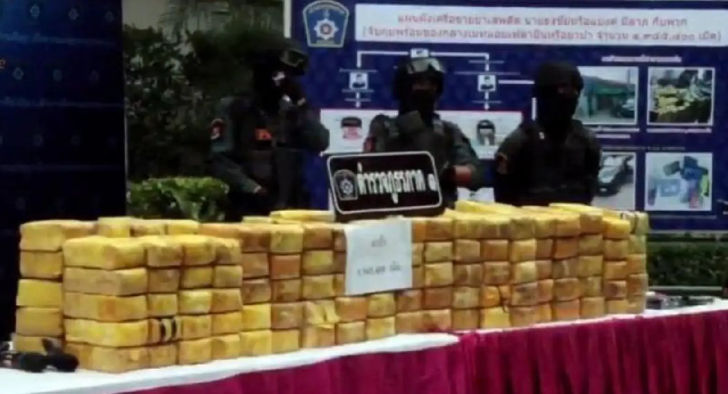 Four arrested with 1.9 million meth pills in Ayutthaya Four arrested with 1.9 million meth pills in Ayutthaya