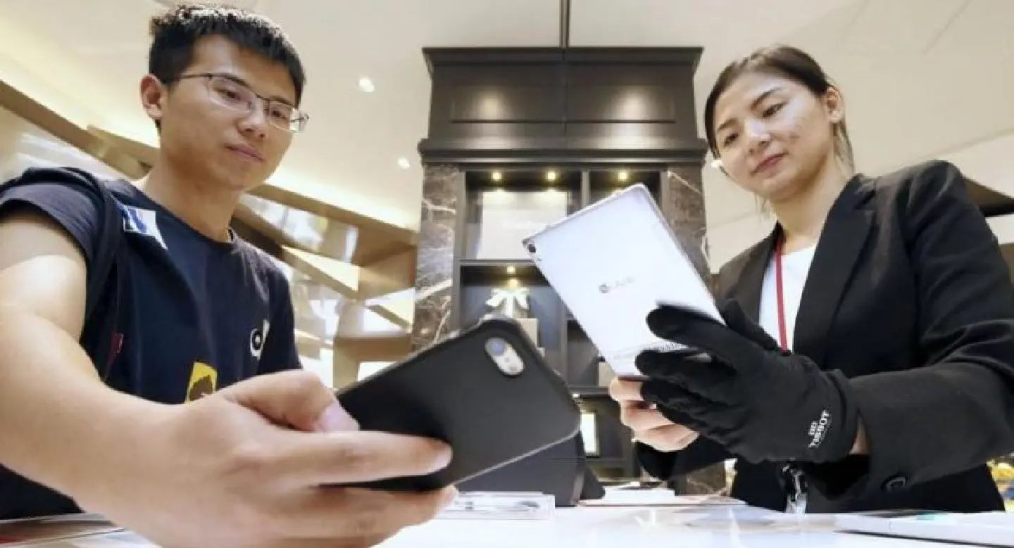 Services tailored to foreign visitors Services tailored to foreign visitors