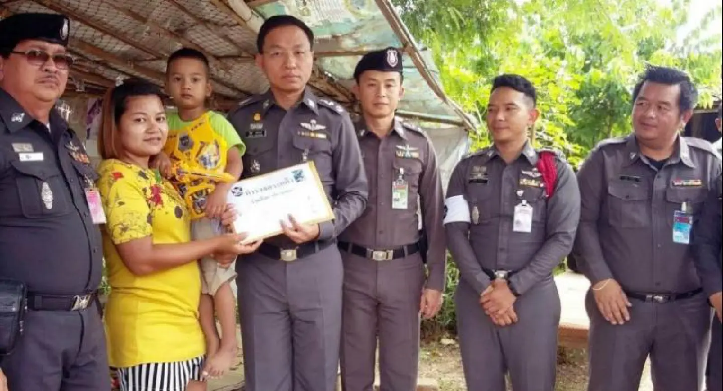 Couple gets public help to treat son with heart defect