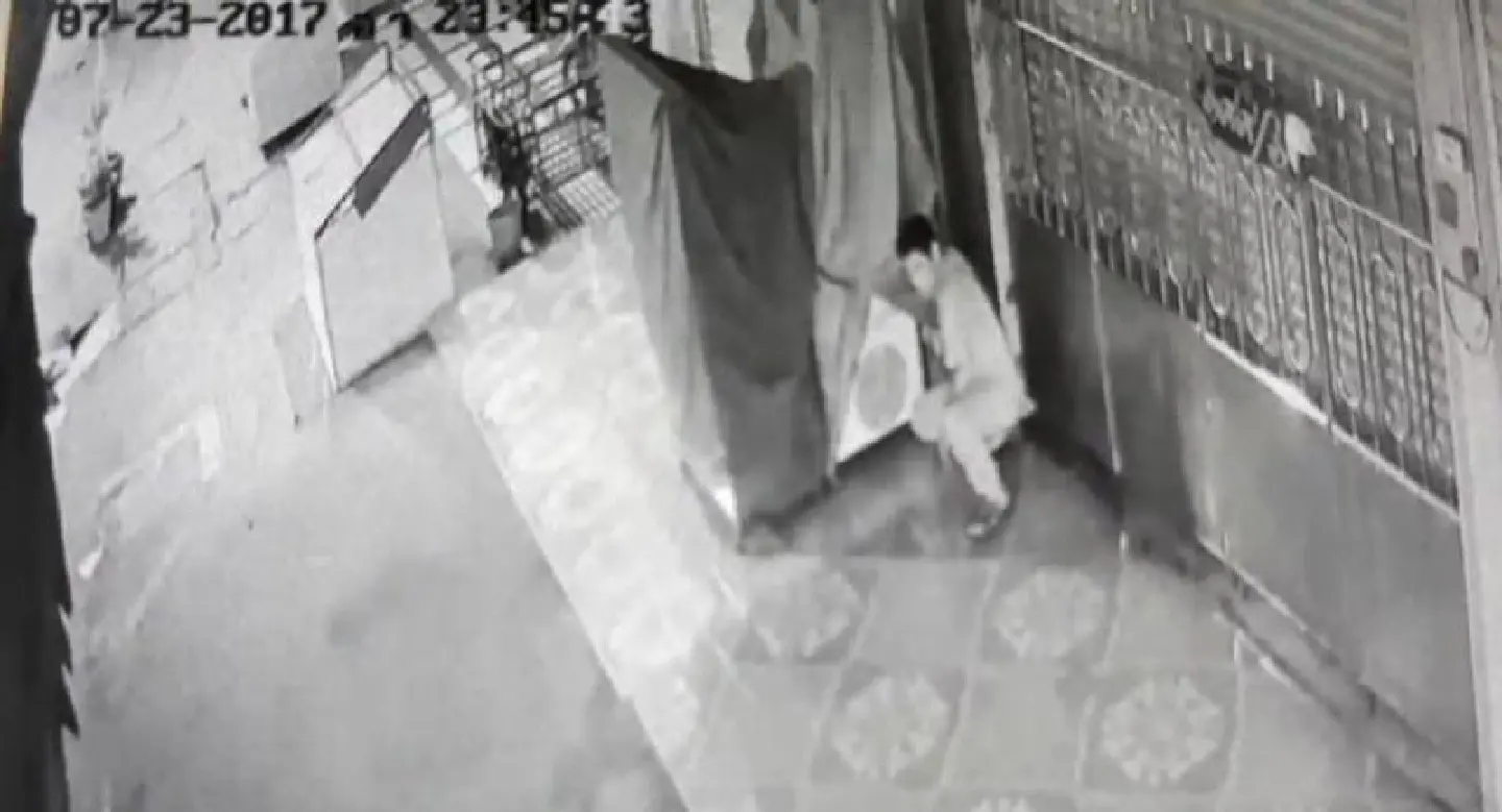 Thief steals 10 household water meters in downtown Udon Thani in single night Thief steals 10 household water meters in downtown Udon Thani in single night