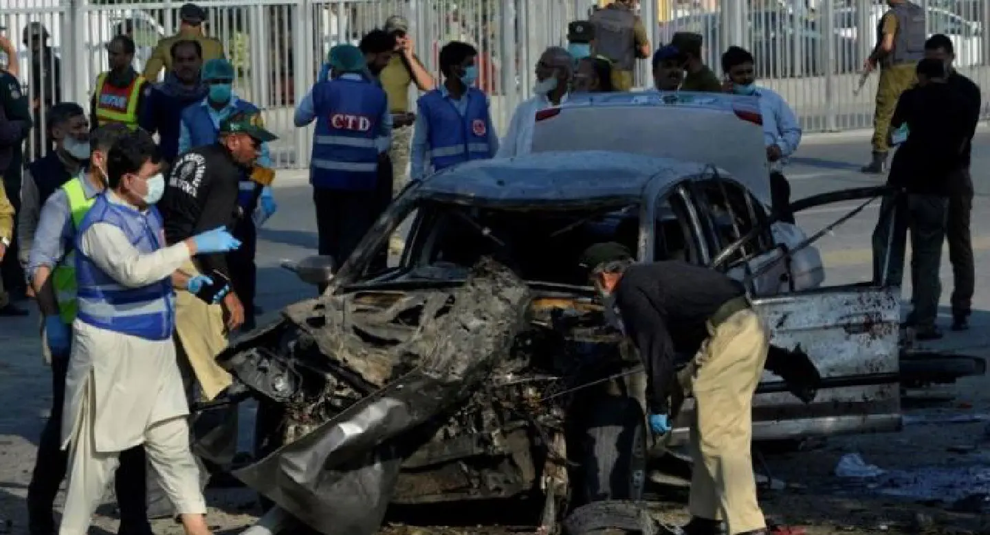 Blast kills at least 20, injures dozens in Pakistan's Lahore Blast kills at least 20, injures dozens in Pakistan's Lahore