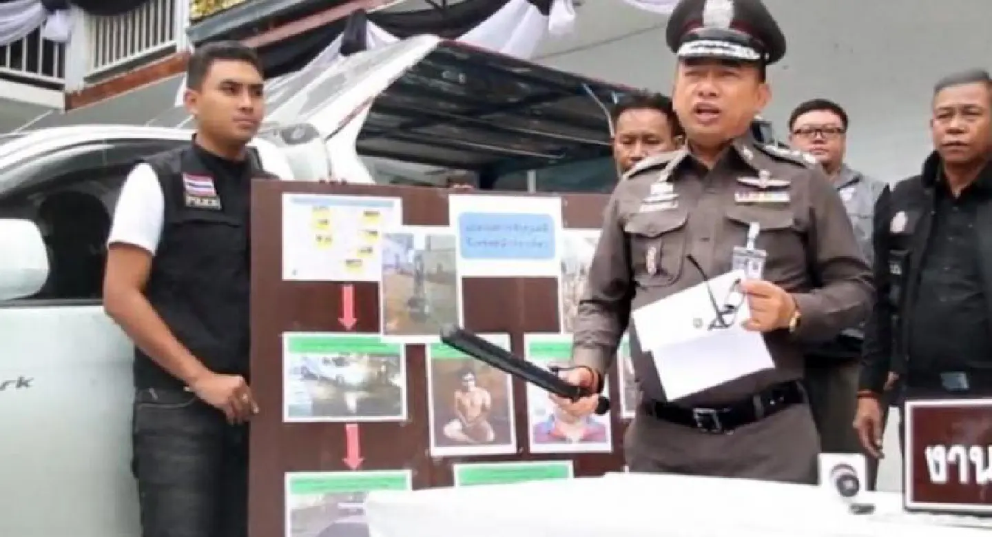 Two arrested for allegedly robbing Chinese teenager in Pattaya Two arrested for allegedly robbing Chinese teenager in Pattaya