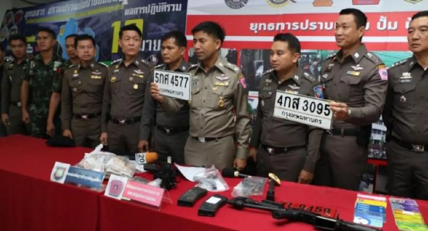 13 arrested in fake licence plate raids 13 arrested in fake licence plate raids