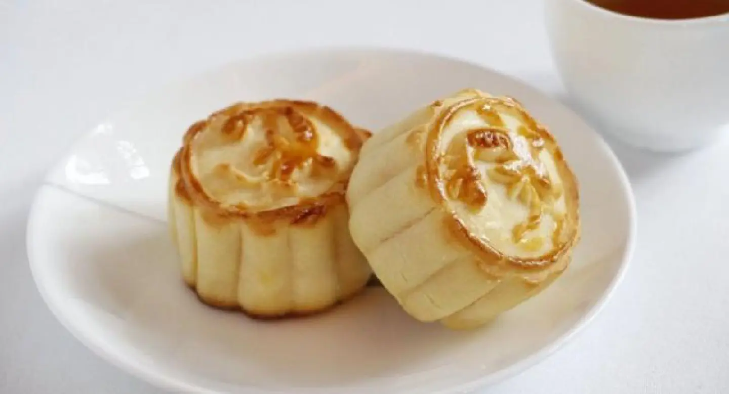 Munch a bunch of mooncakes