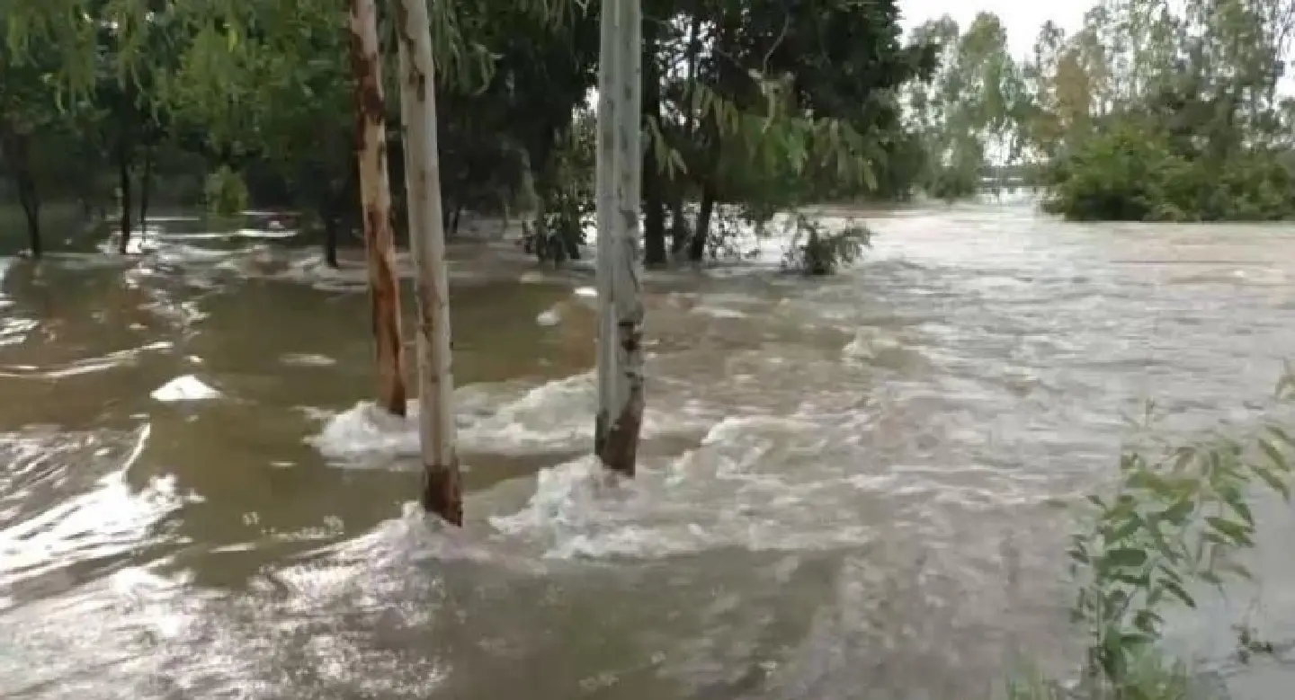 Move to have flood-hit Nakhon Phanom declared disaster zone