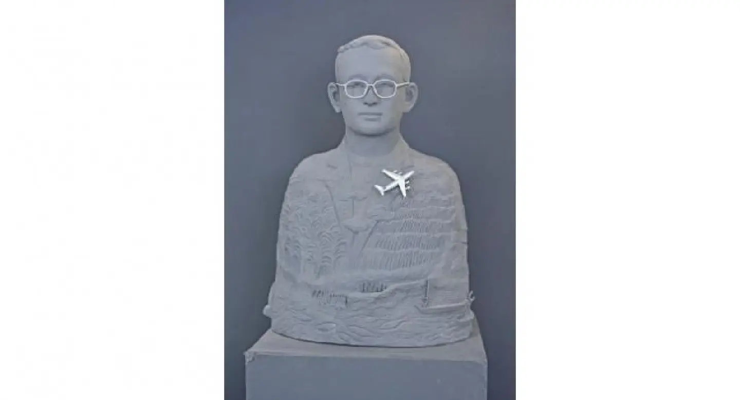 Memorable portrayals of late King in Bangsai ceramics show Memorable portrayals of late King in Bangsai ceramics show