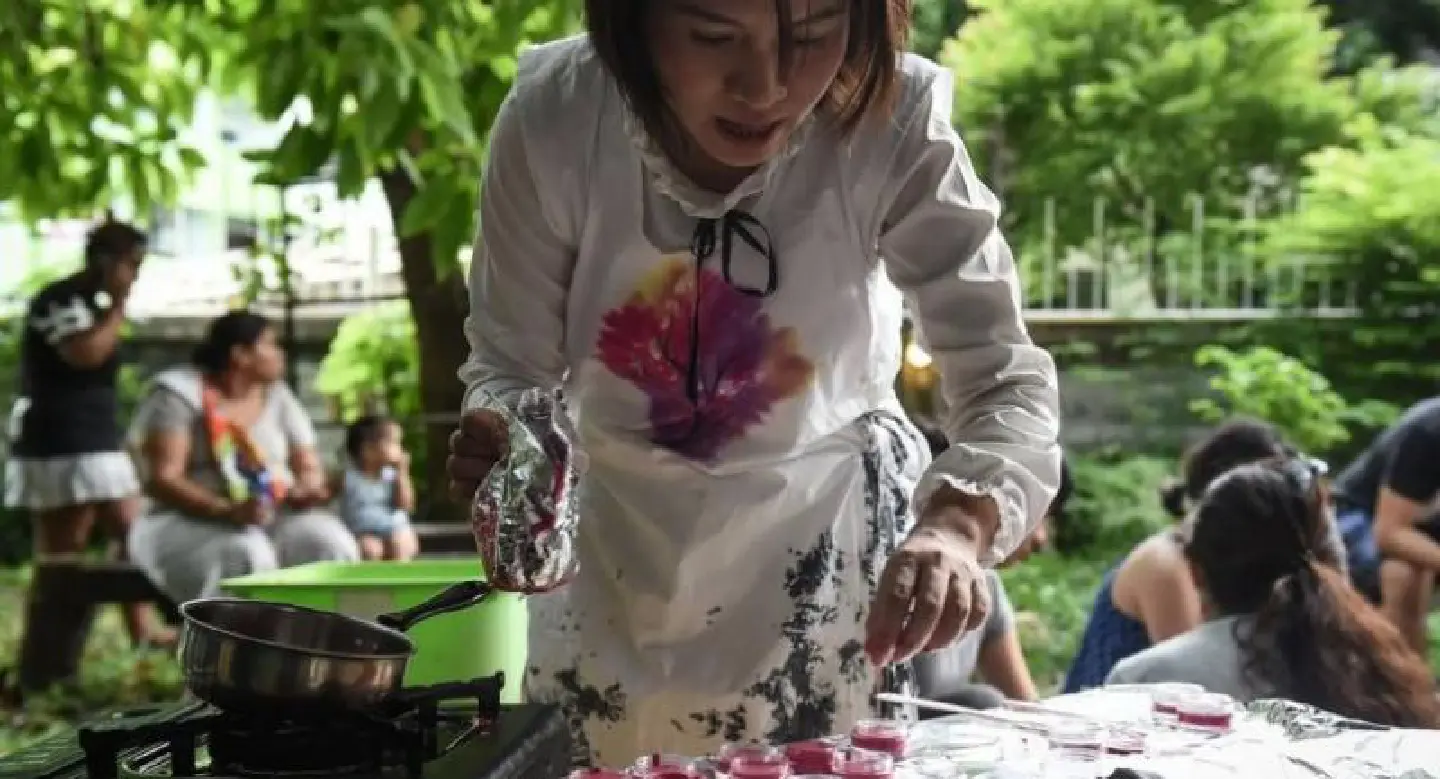 Beauty behind bars: recycled lipstick for Thailand's inmates Beauty behind bars: recycled lipstick for Thailand's inmates