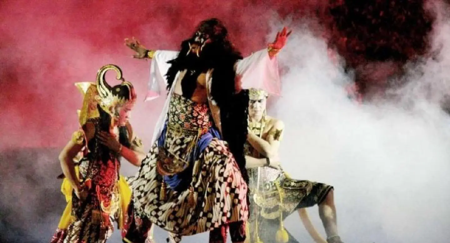 A Javanese Wayang troupe dedicated to preserving traditional art A Javanese Wayang troupe dedicated to preserving traditional art