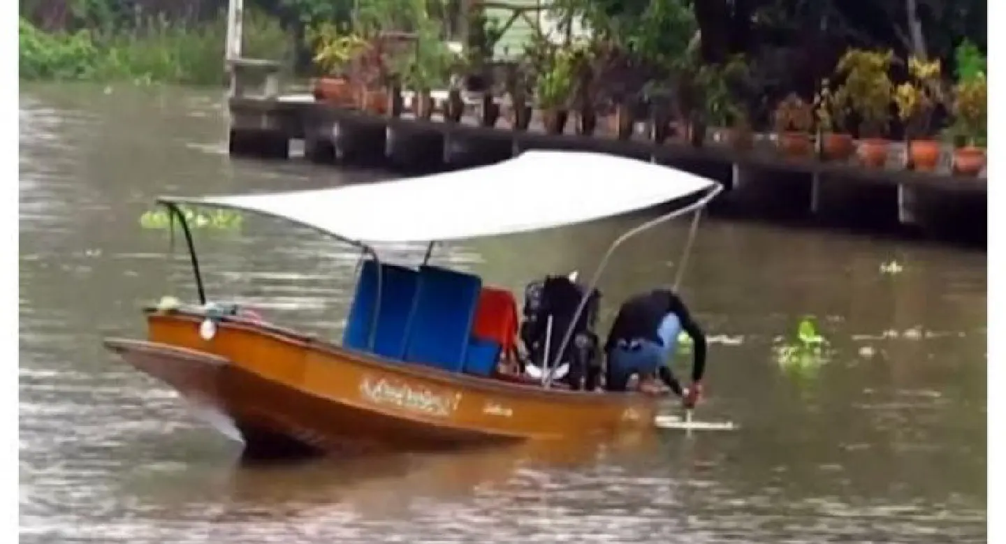 Tourist brain damaged in boat collision Tourist brain damaged in boat collision