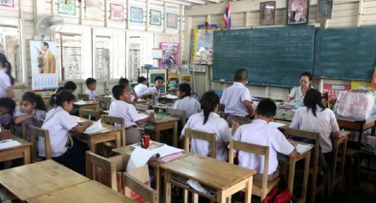 New teacher rules reward class time above old academic qualifications