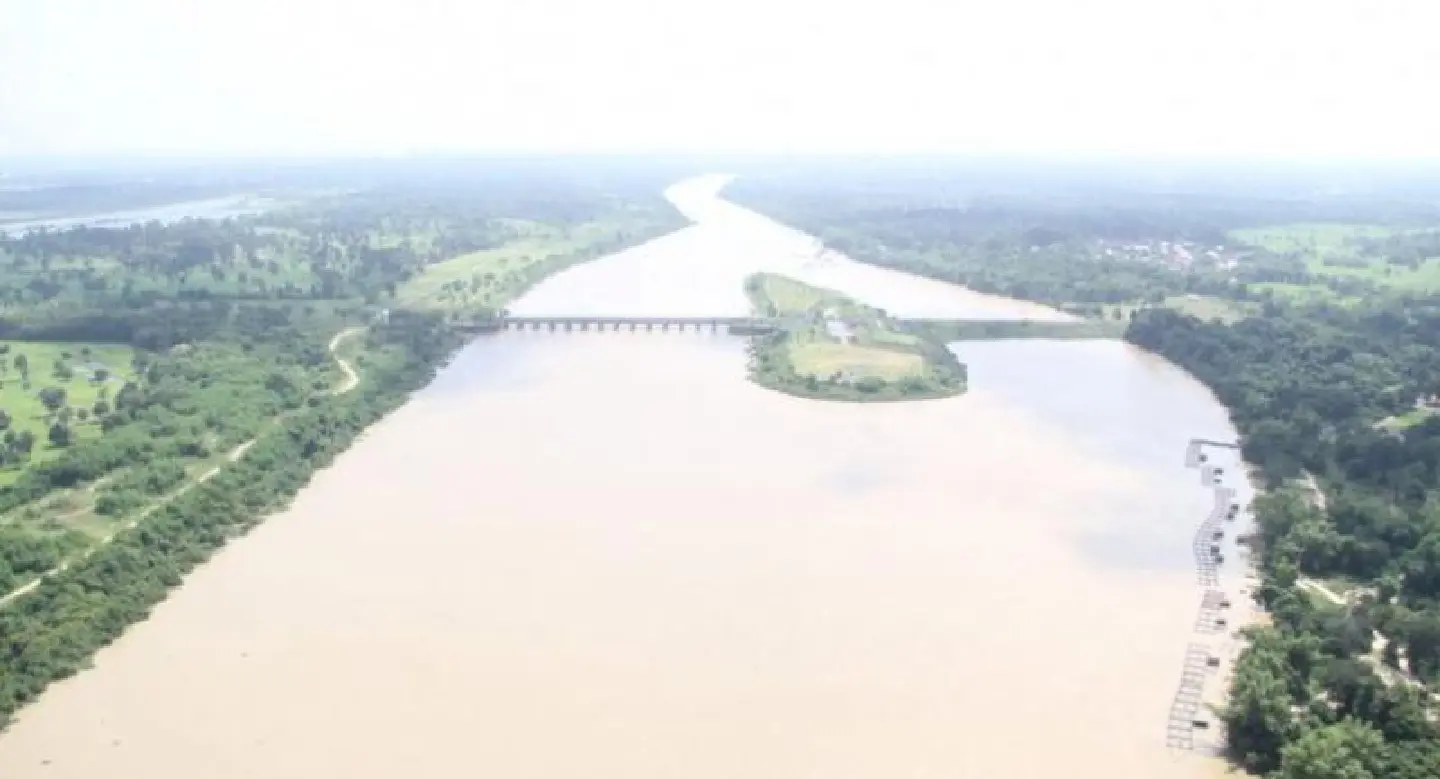 All hands on deck for flood threat in Roi Et