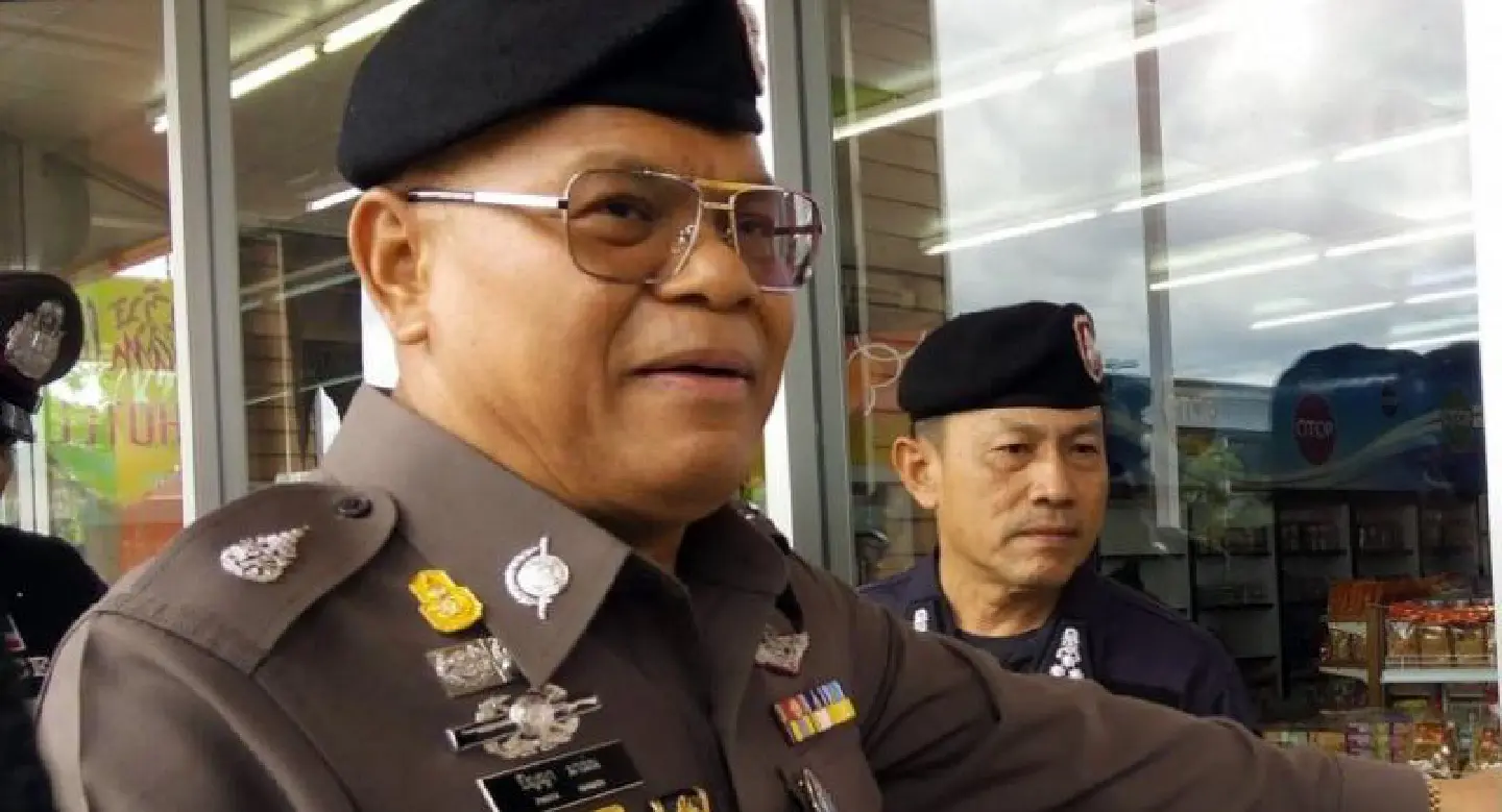 Police team lauded for turning down Bt100,000 reward Police team lauded for turning down Bt100,000 reward