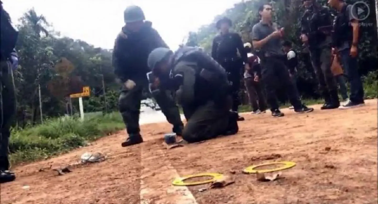 Three rangers injured in staggered Narathiwat ambush Three rangers injured in staggered Narathiwat ambush