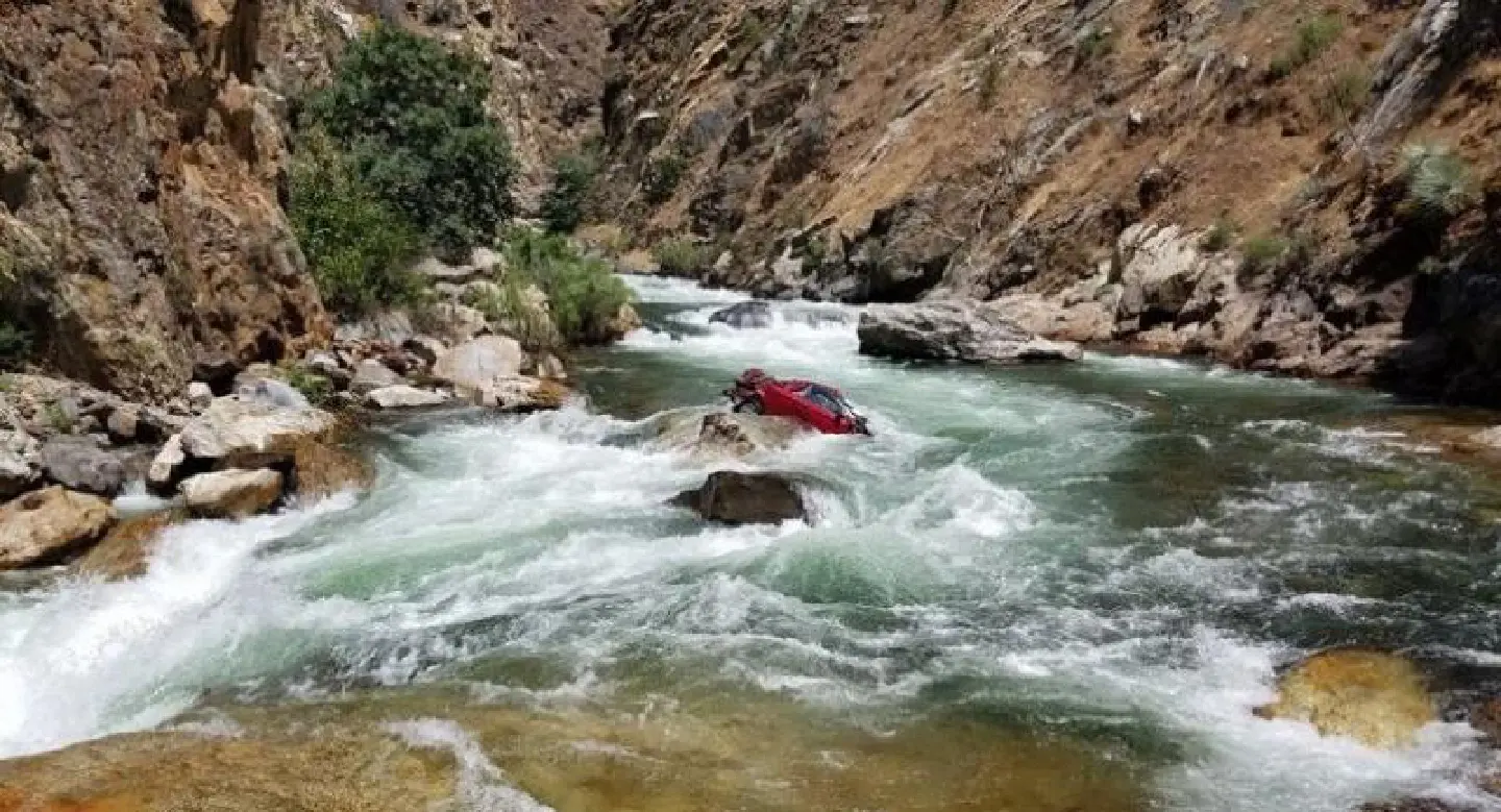 No date set for recovery of Thai students from California river No date set for recovery of Thai students from California river