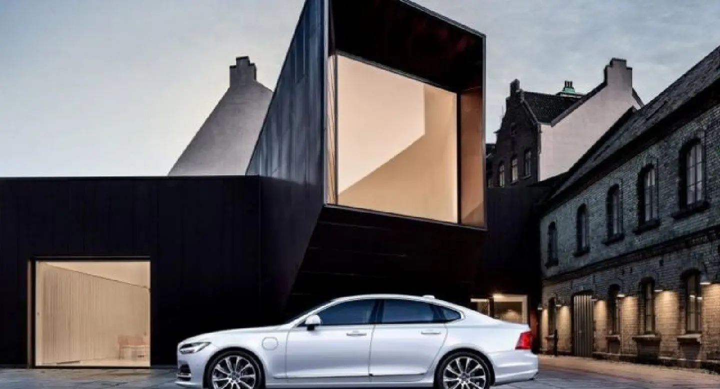 Volvo luxury meets green hybrid future
