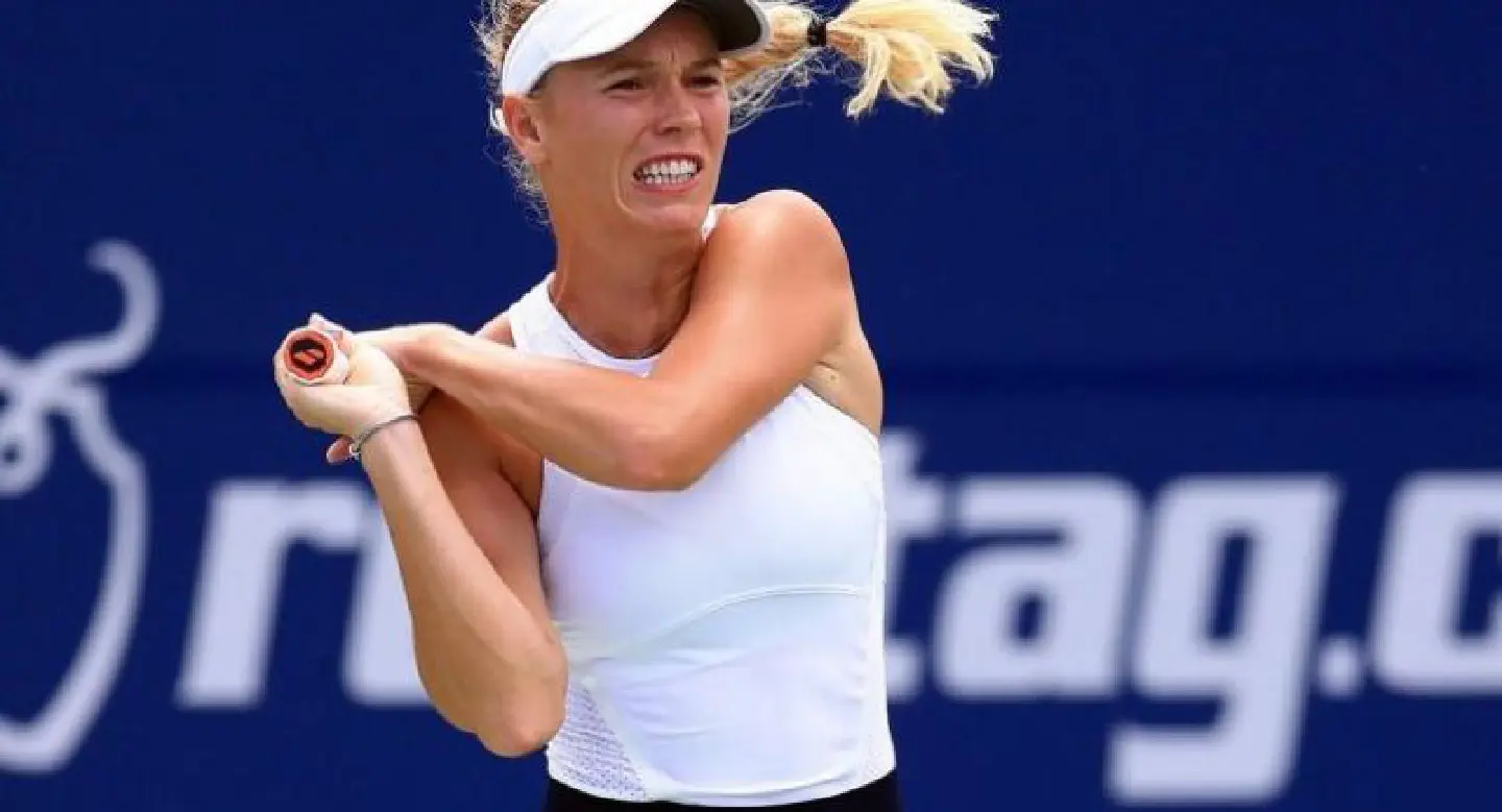 Wozniacki snaps Stephens' run, Svitolina routs Halep Wozniacki snaps Stephens' run, Svitolina routs Halep