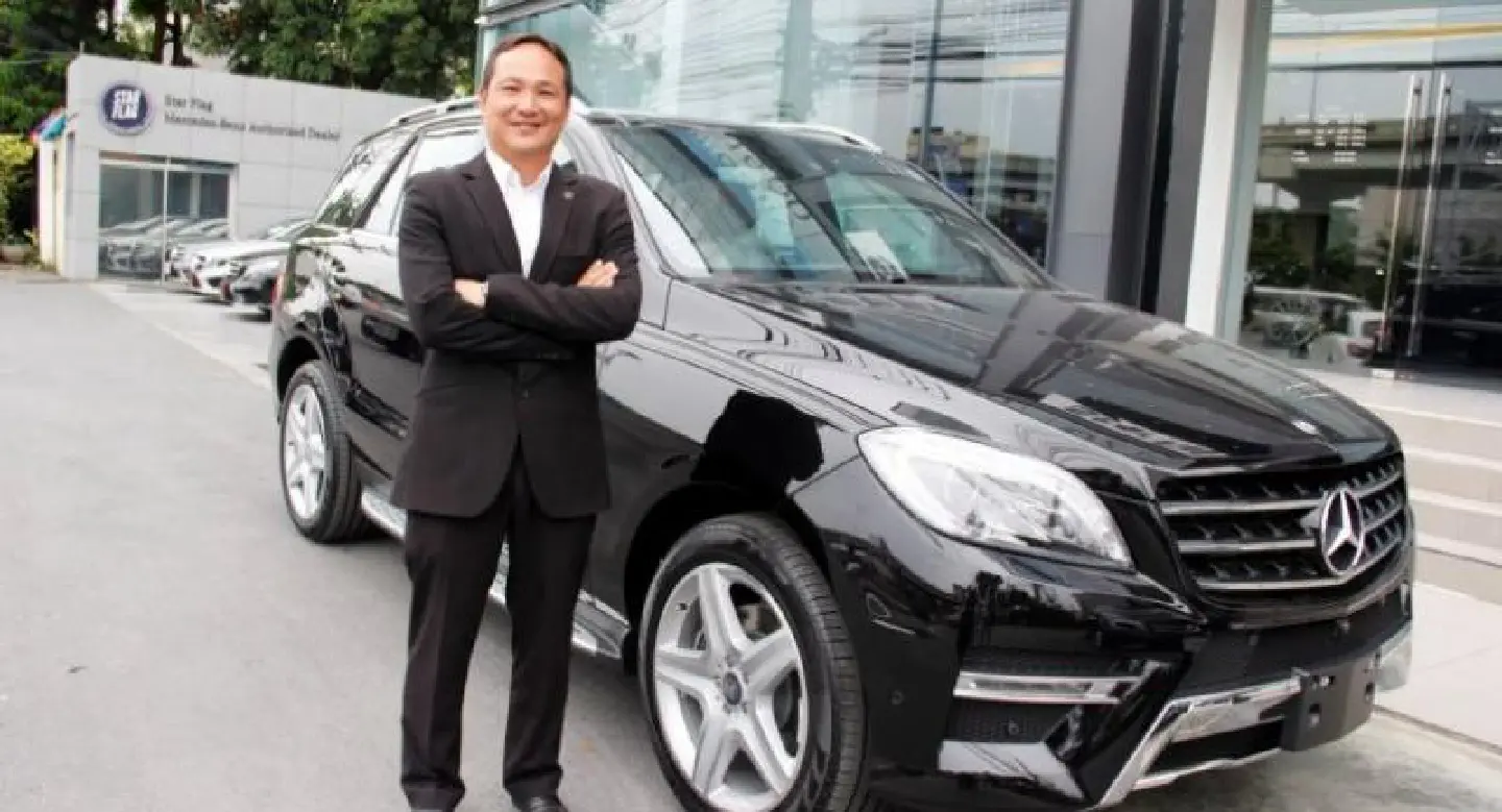 Benz dealer offers new-car discount with trade-in Benz dealer offers new-car discount with trade-in