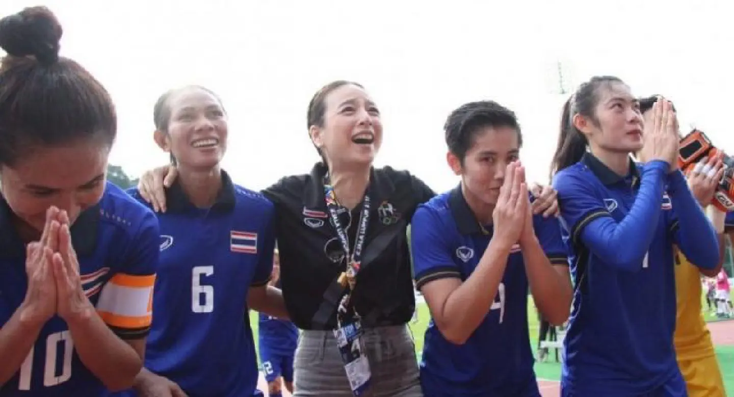 Thai men held by Indonesia, women rally to beat Myanmar Thai men held by Indonesia, women rally to beat Myanmar