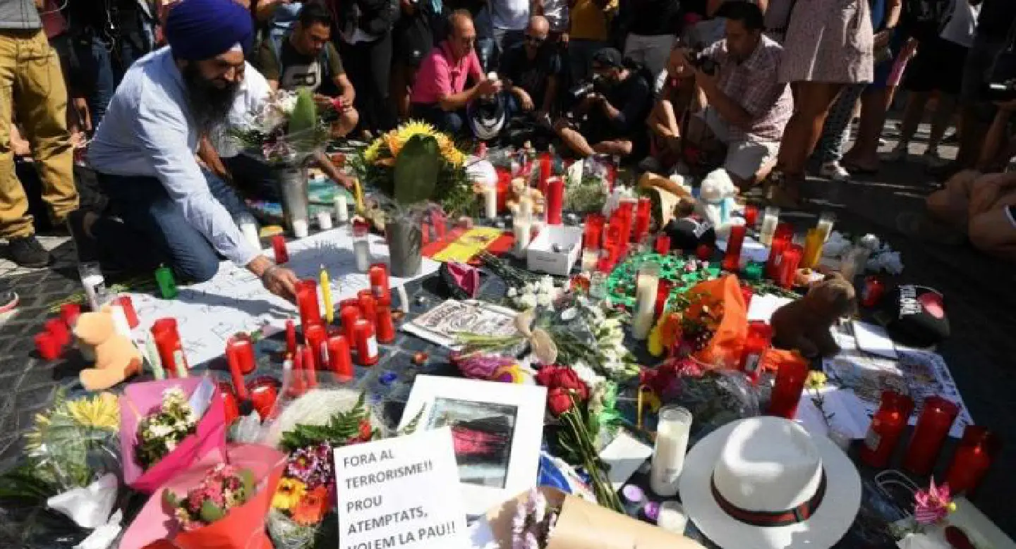 Spain police say suspects planned bigger attack Spain police say suspects planned bigger attack