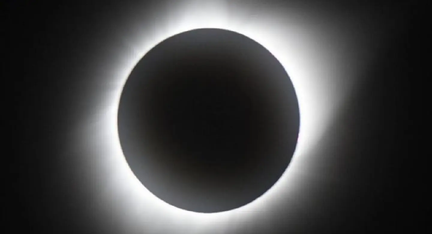 Bonnie Tyler to 'Goatality': the Great American Eclipse Bonnie Tyler to 'Goatality': the Great American Eclipse