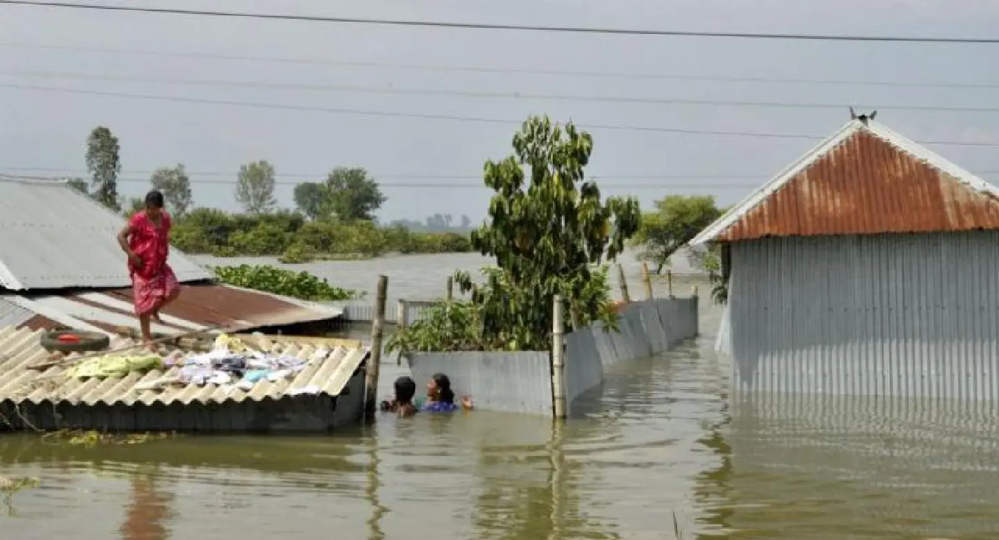 Death toll from South Asia flooding tops 1,000 Death toll from South Asia flooding tops 1,000