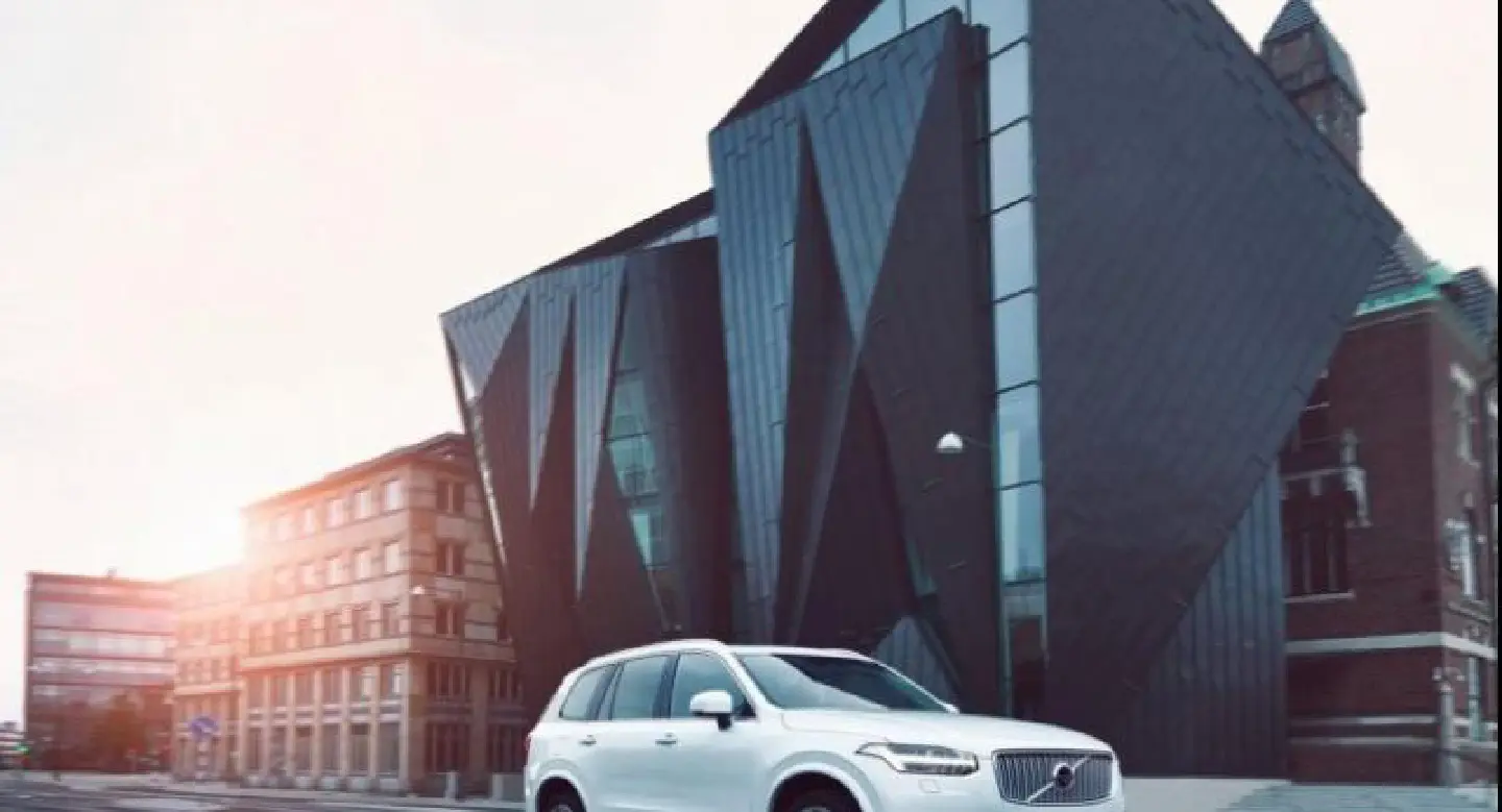 Volvo expands plug-in range with XC90 T8 Twin Engine AWD Volvo expands plug-in range with XC90 T8 Twin Engine AWD