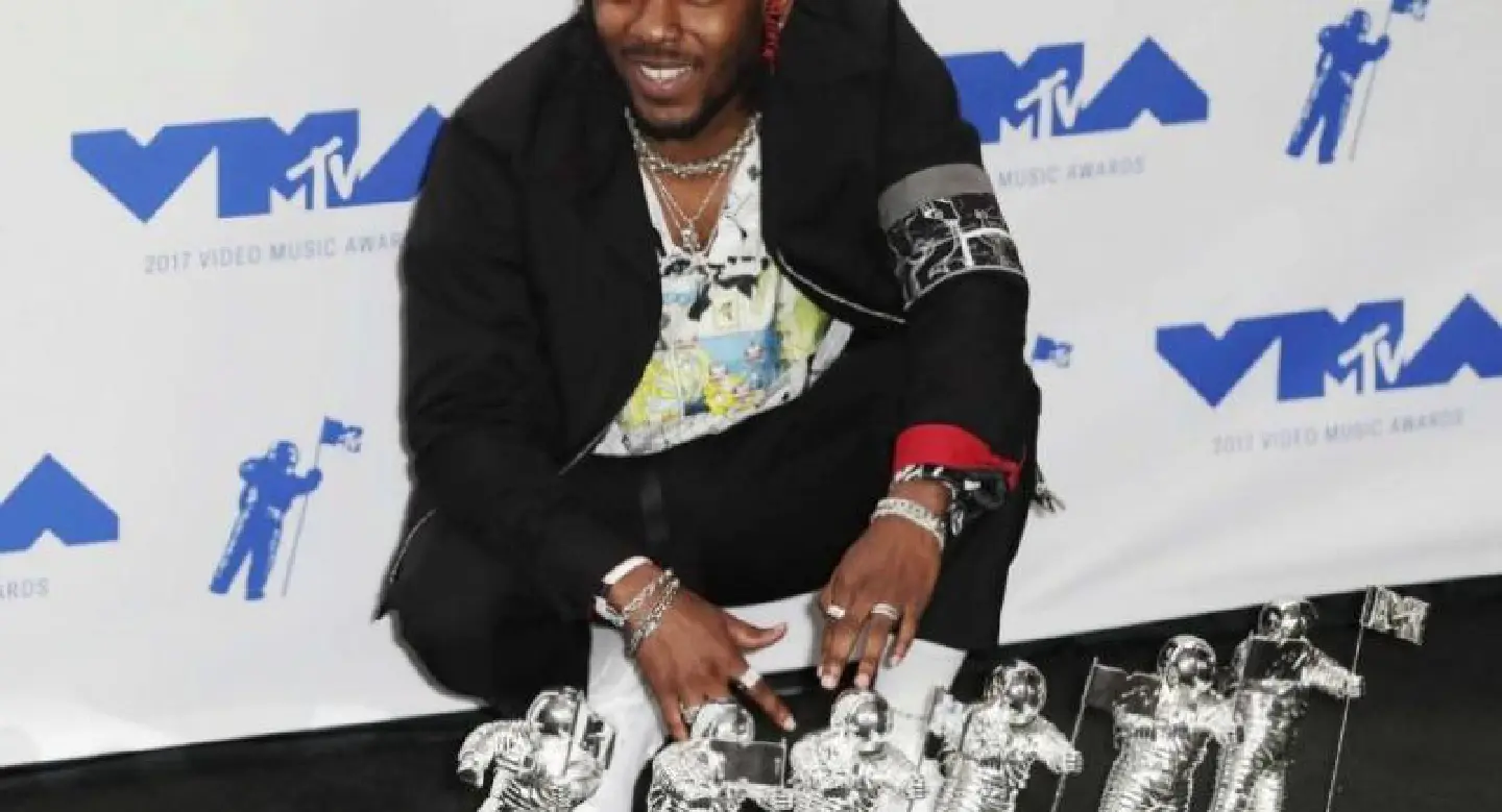 Kendrick Lamar dominates a politically tinged MTV awards