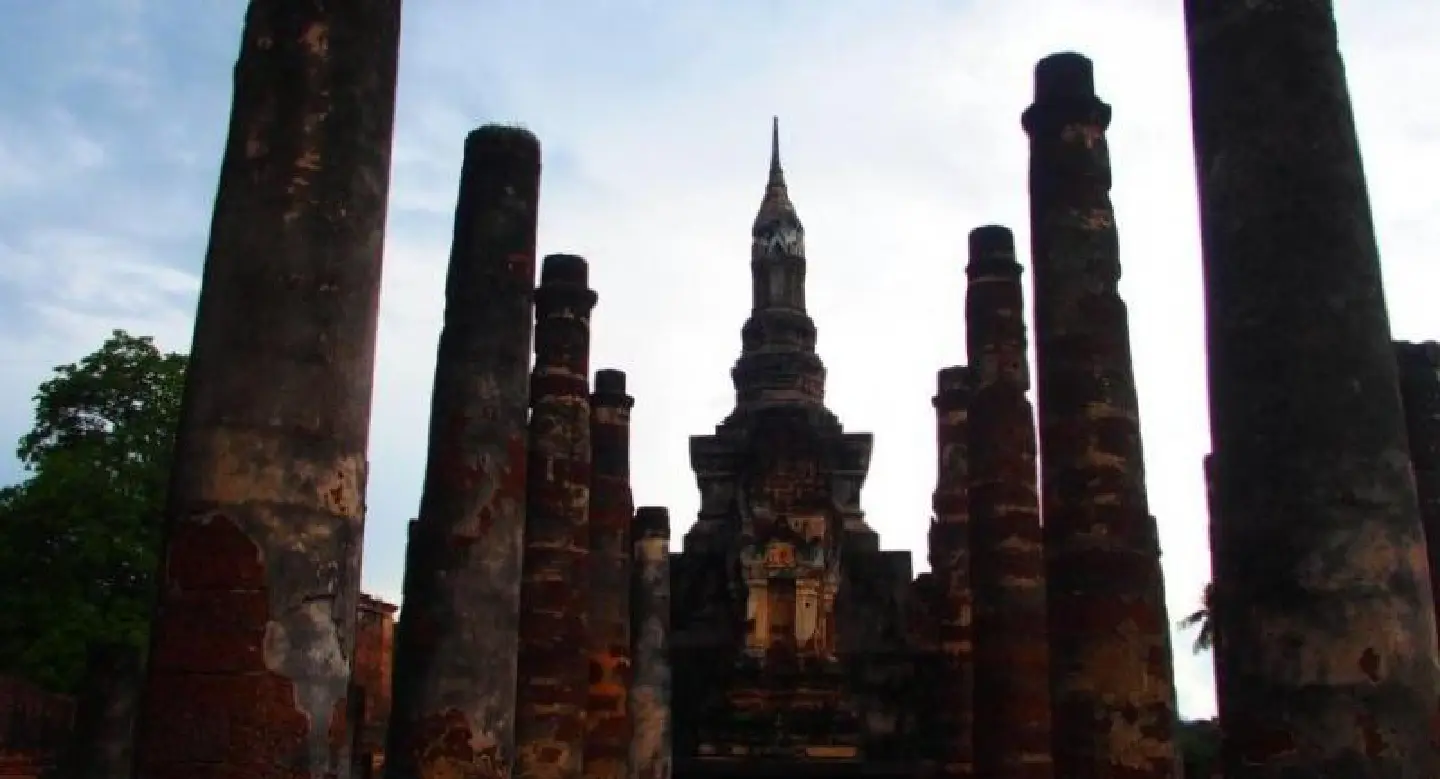 Mall Group treats mums to Sukothai tour Mall Group treats mums to Sukothai tour