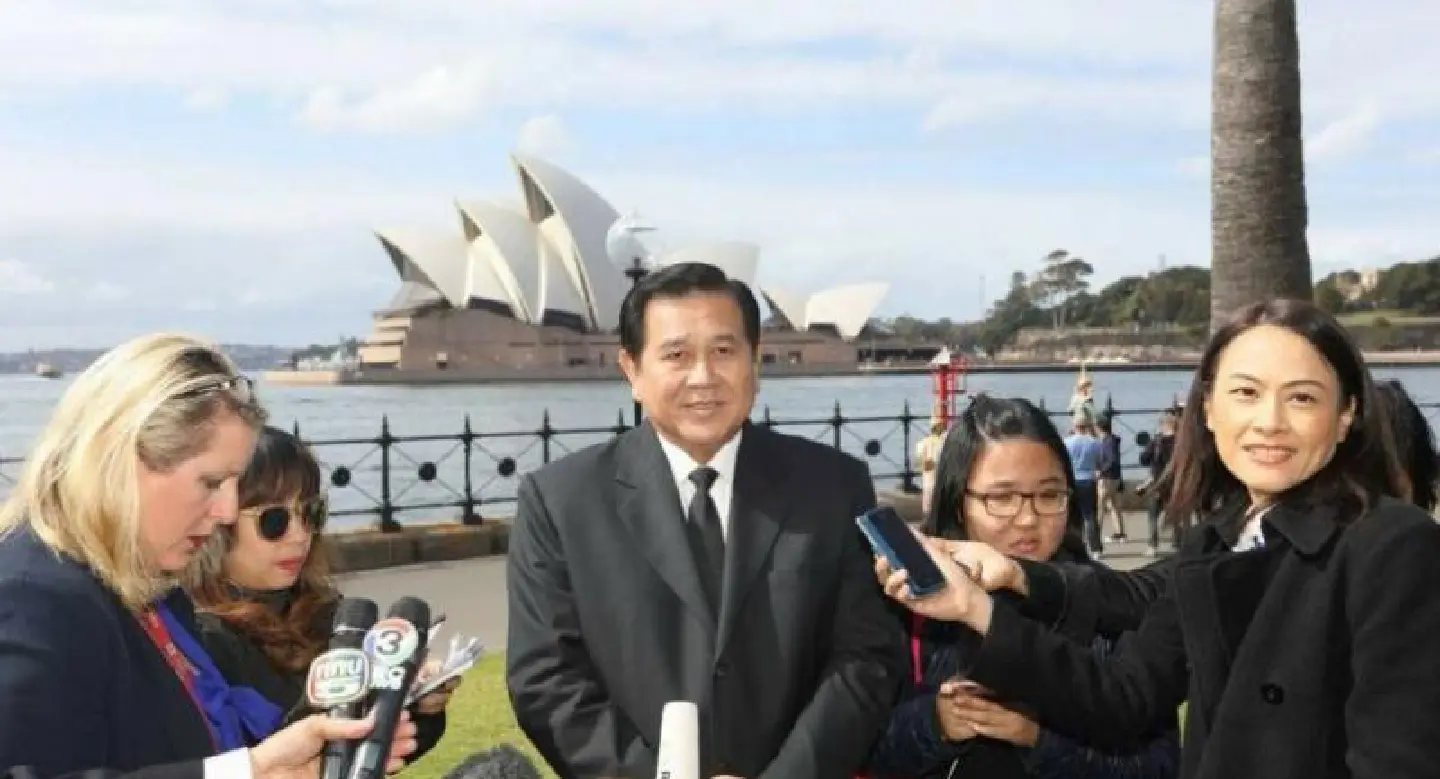 Foreign media probe Tanasak about Yingluck’s passport Foreign media probe Tanasak about Yingluck’s passport