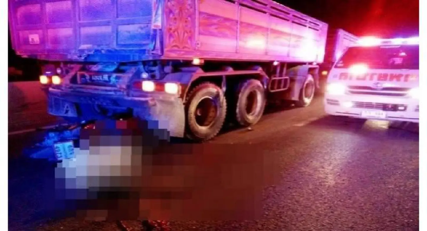 Postman killed as his bike rams into truck 