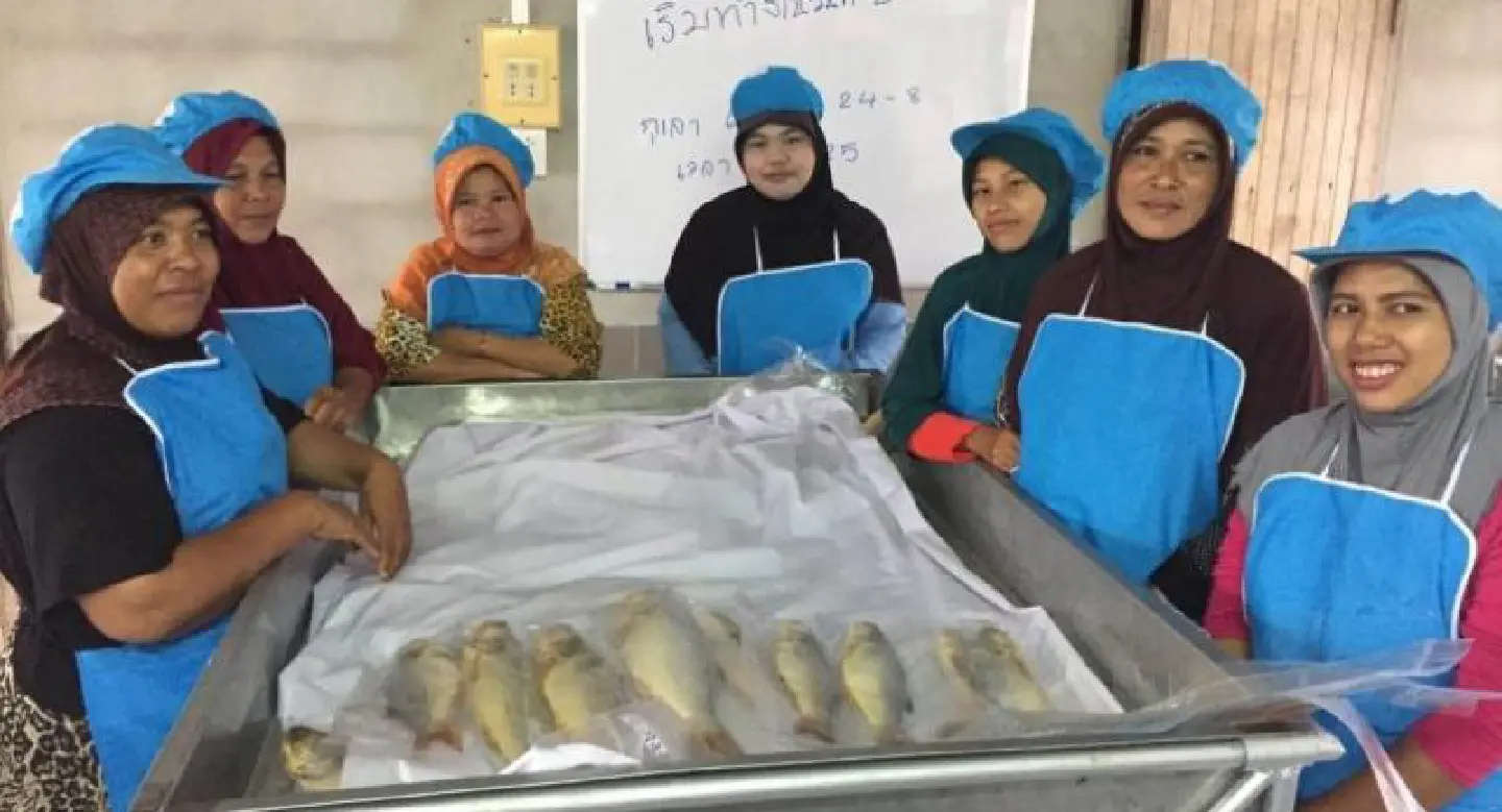 Cooperative shares fishing benefits with community Cooperative shares fishing benefits with community