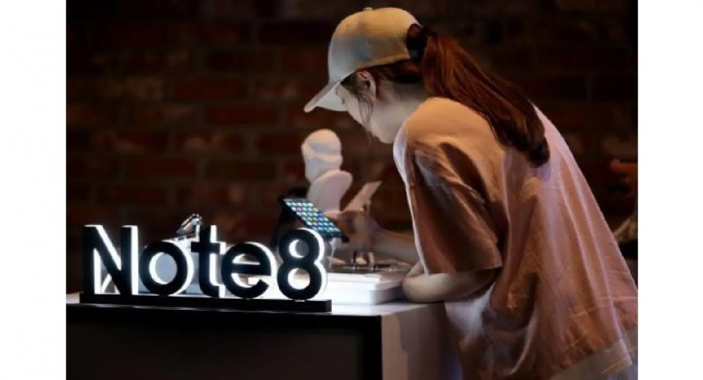 Samsung Note 8 price soars as competition heats up
