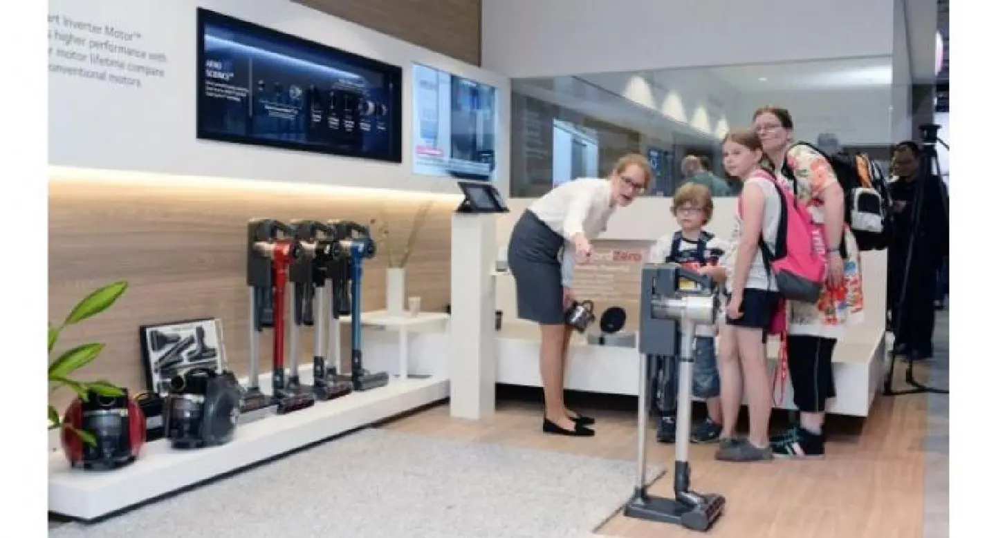 Tech show paints picture of new lifestyle with IoT, AI techs